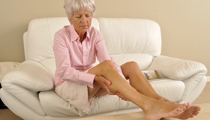Болят ноги от бедра до стопы: причины, как устранить боль