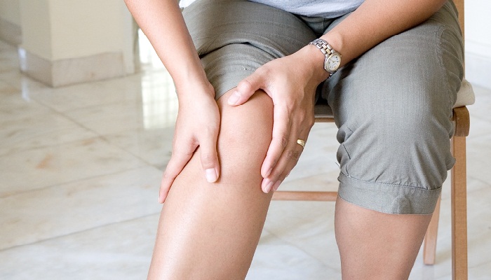 Почему болят кости ног ниже колена спереди